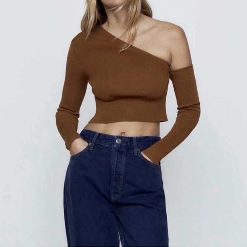 Zara Asymmetric Shoulder Fitted Top Size M Brown Cropped Minimalist Statement‎